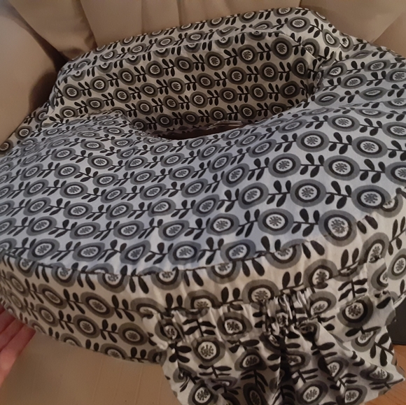 My breast friend nursing pillow - Picture 3 of 3